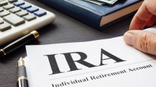 How Do Traditional and Roth IRAs Differ?